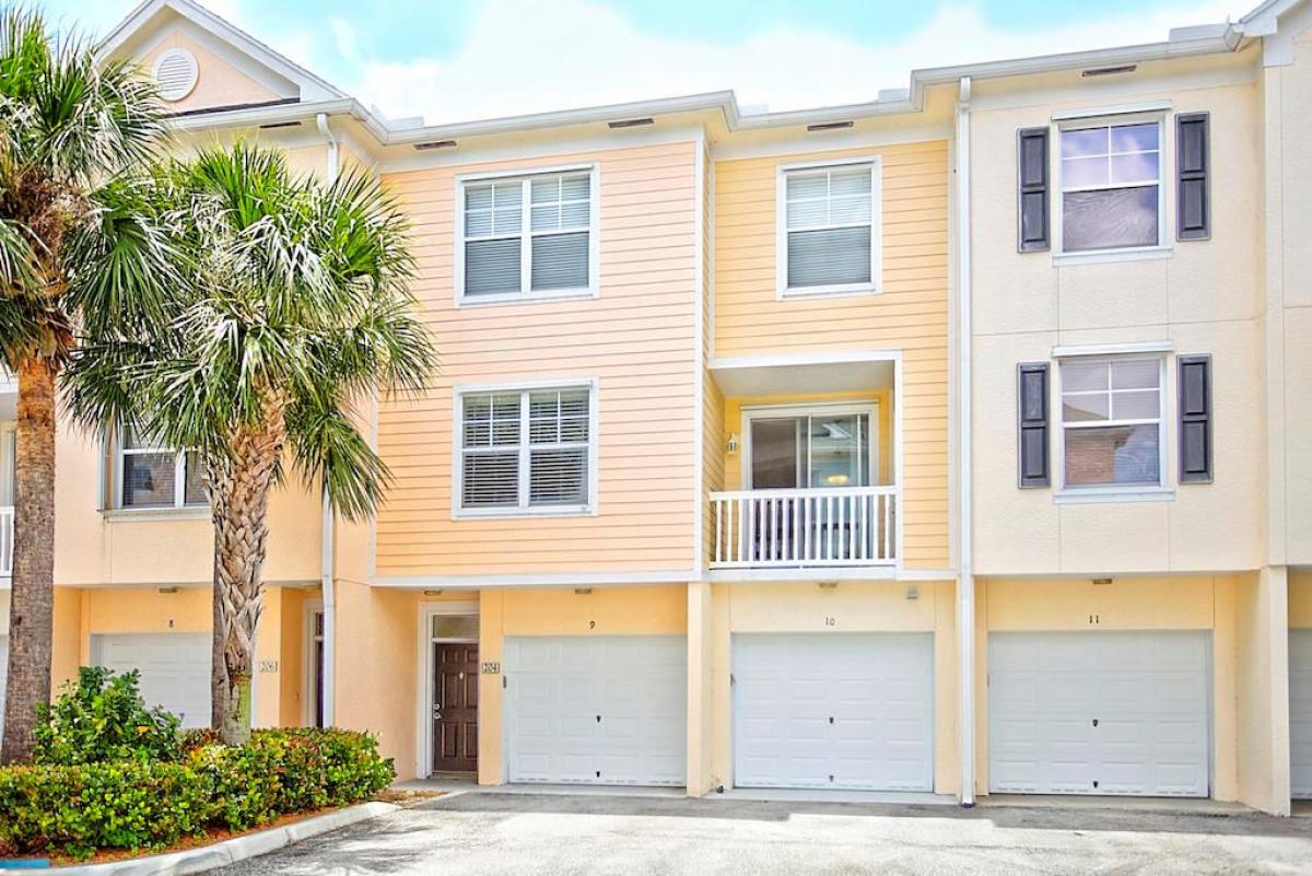 Picture of Apartment For Sale in Jupiter, Florida, United States