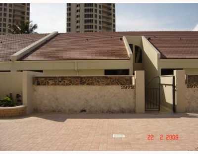 Home For Rent in Riviera Beach, Florida