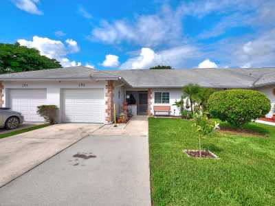 Apartment For Sale in Jupiter, Florida