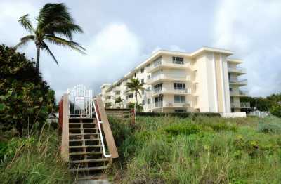 Home For Rent in Juno Beach, Florida