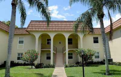 Apartment For Sale in Jupiter, Florida