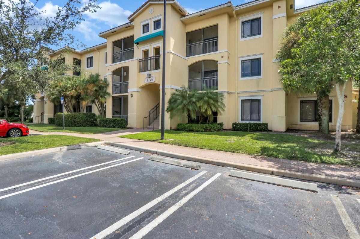 Picture of Apartment For Sale in Palm Beach Gardens, Florida, United States