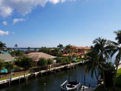 Apartment For Sale in North Palm Beach, Florida