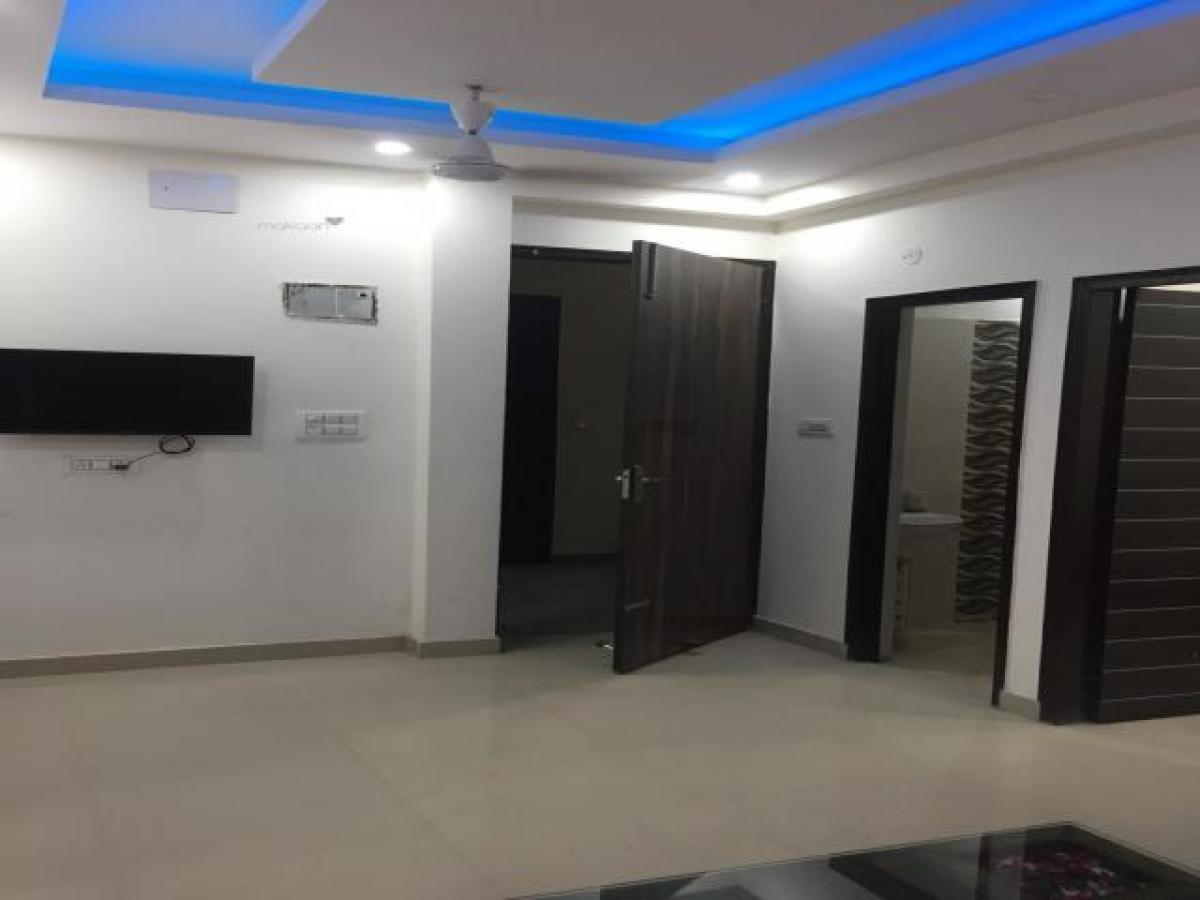 Picture of Home For Sale in Greater Noida, Uttar Pradesh, India