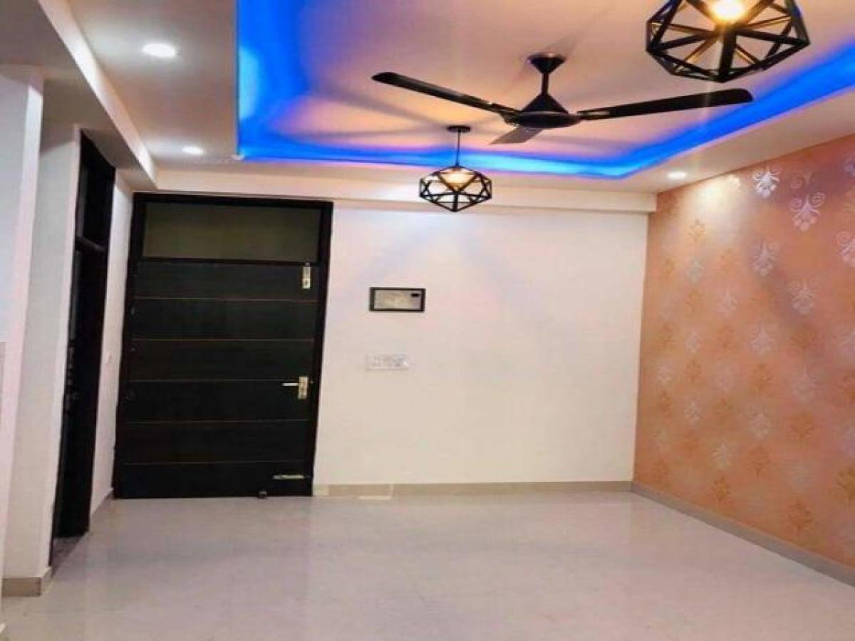 Picture of Home For Sale in Noida, Uttar Pradesh, India