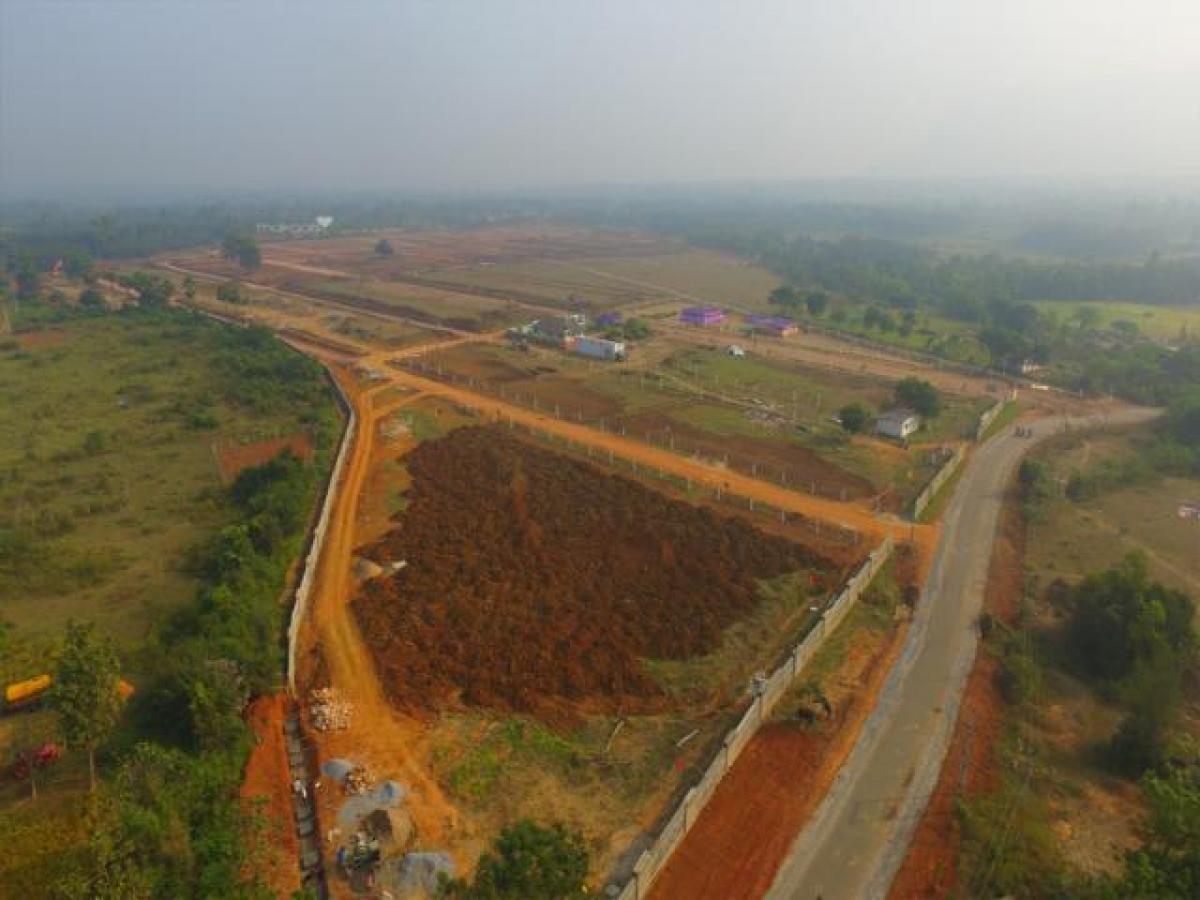 Picture of Residential Land For Sale in Visakhapatnam, Andhra Pradesh, India