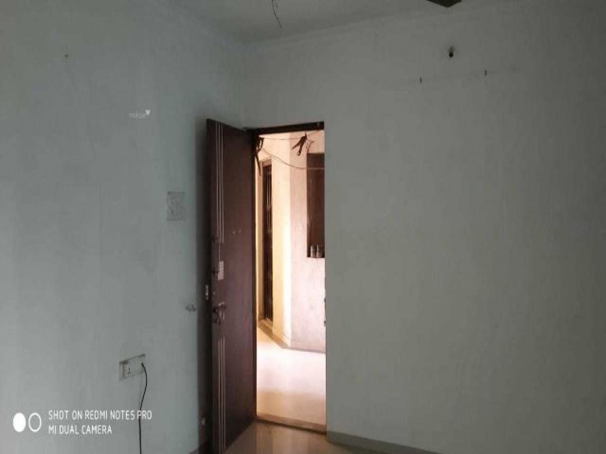 Picture of Home For Sale in Mumbai, Maharashtra, India