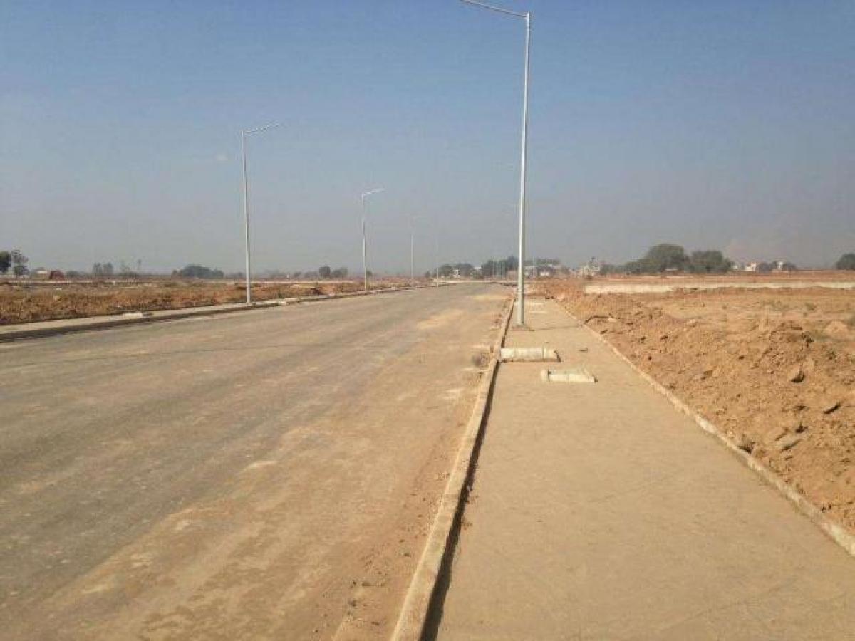 Picture of Residential Land For Sale in Chandigarh, Chandigarh, India