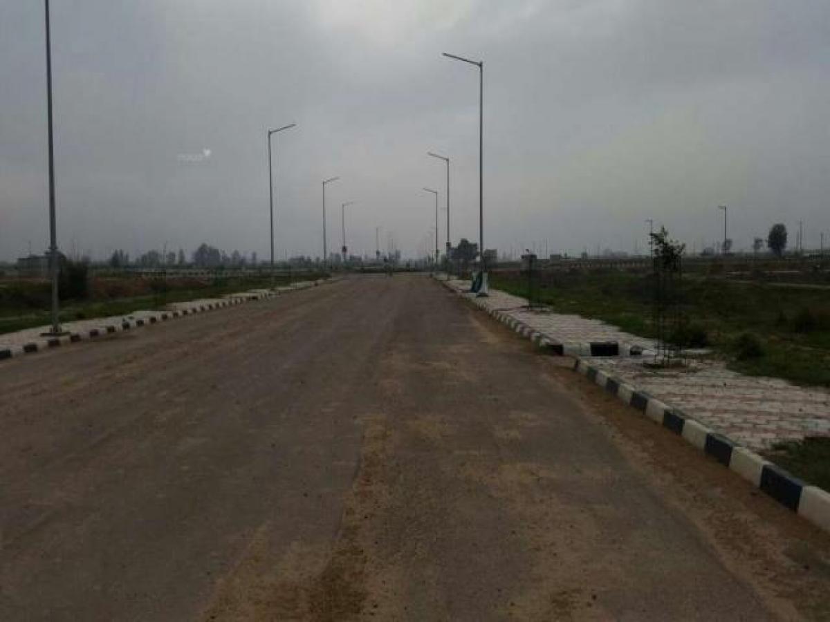 Picture of Residential Land For Sale in Chandigarh, Chandigarh, India