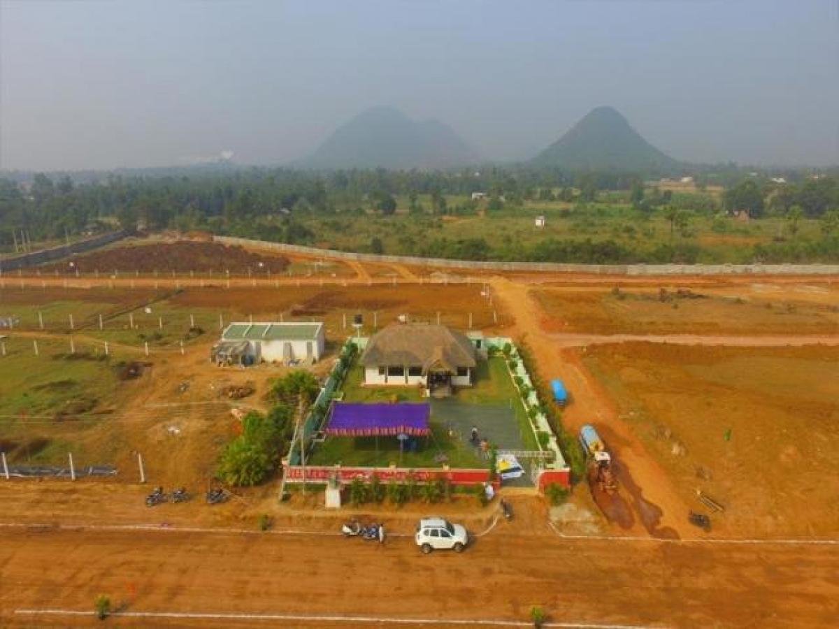 Picture of Residential Land For Sale in Visakhapatnam, Andhra Pradesh, India
