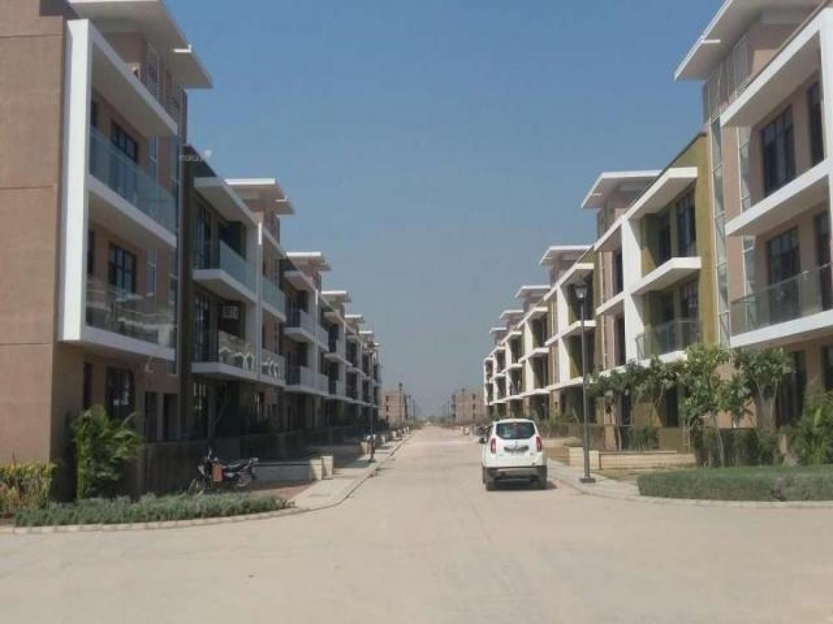 Picture of Home For Sale in Chandigarh, Chandigarh, India