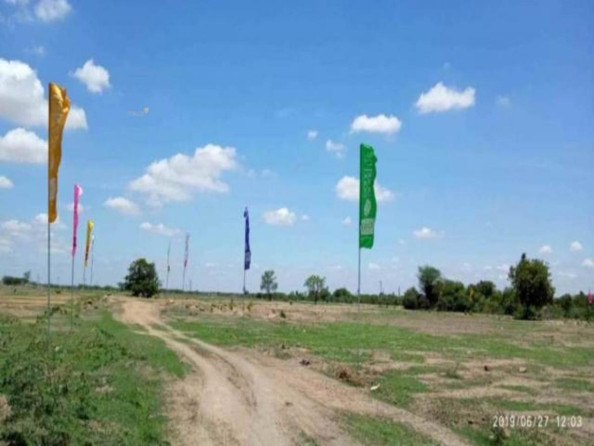 Picture of Residential Land For Sale in Hyderabad, Andhra Pradesh, India