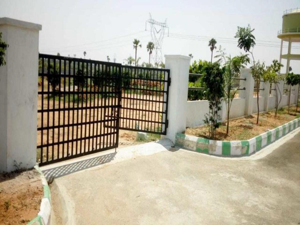 Picture of Residential Land For Sale in Hyderabad, Andhra Pradesh, India