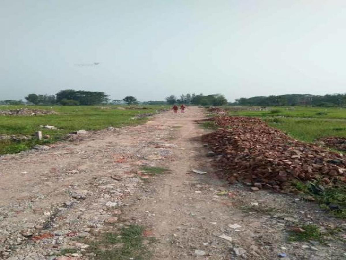 Picture of Residential Land For Sale in Kolkata, West Bengal, India