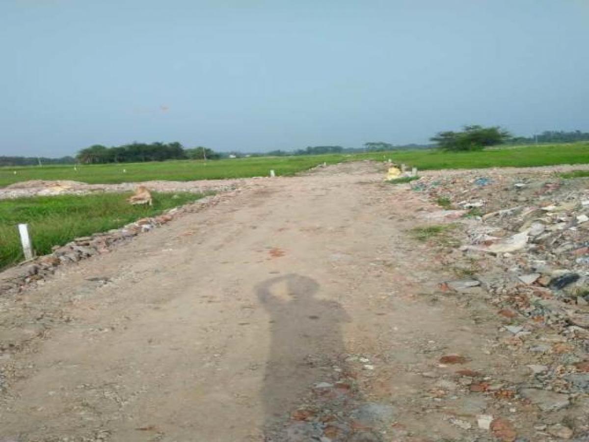 Picture of Residential Land For Sale in Kolkata, West Bengal, India