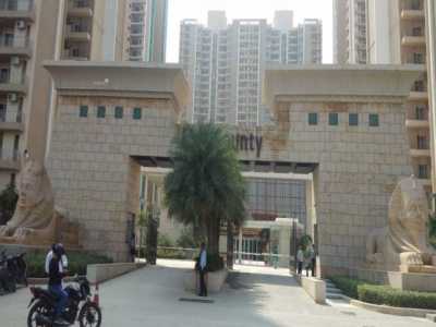 Home For Sale in Noida, India