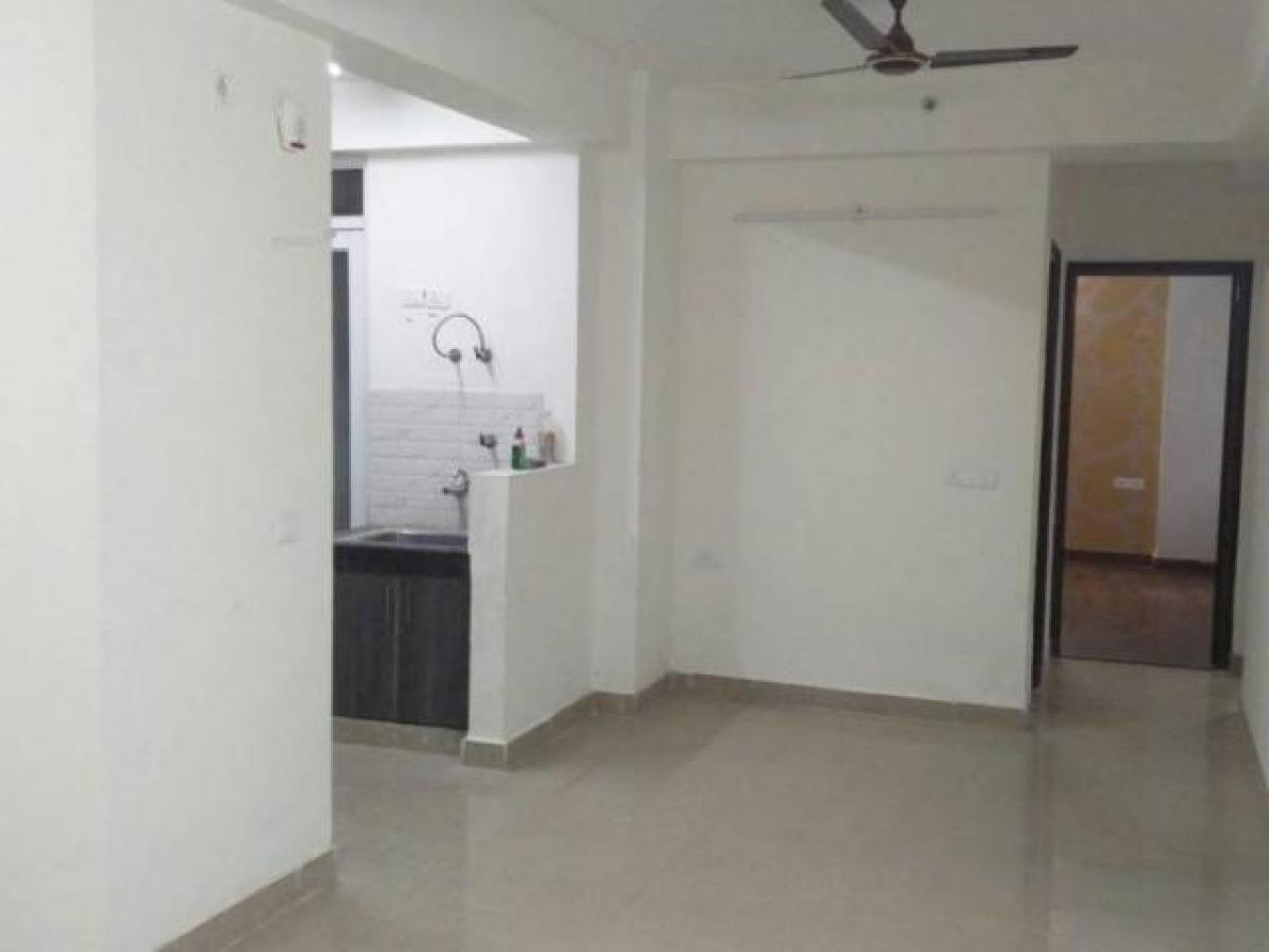 Picture of Home For Sale in Greater Noida, Uttar Pradesh, India