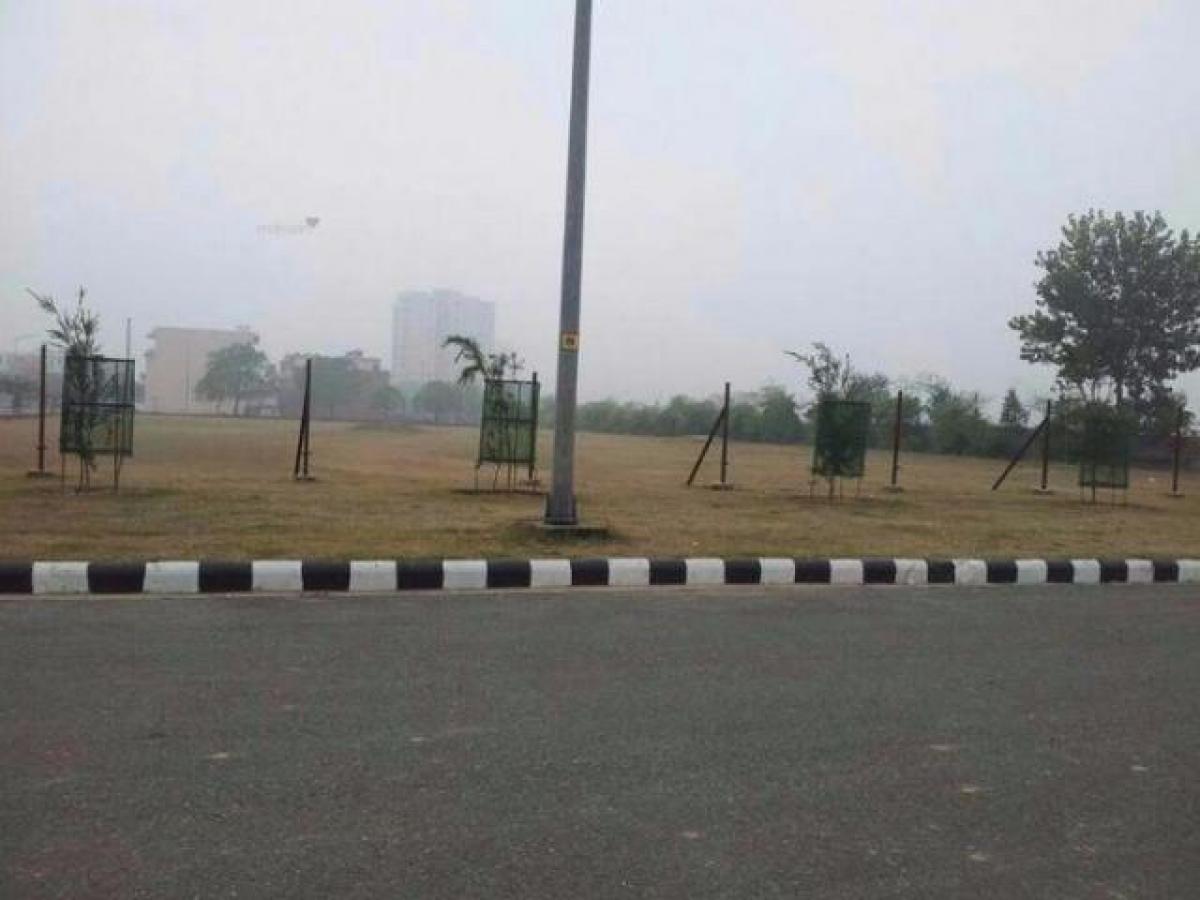 Picture of Residential Land For Sale in Chandigarh, Chandigarh, India