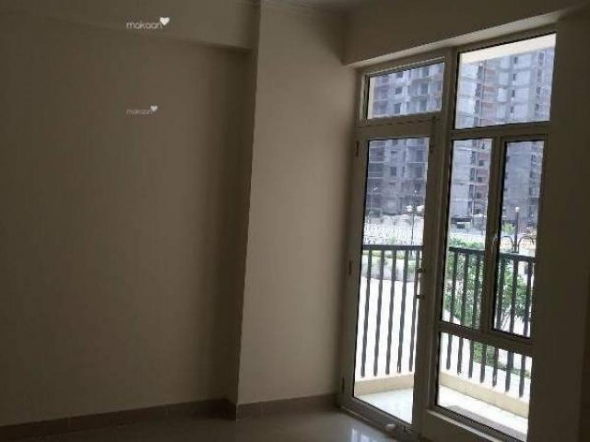 Picture of Home For Sale in Greater Noida, Uttar Pradesh, India