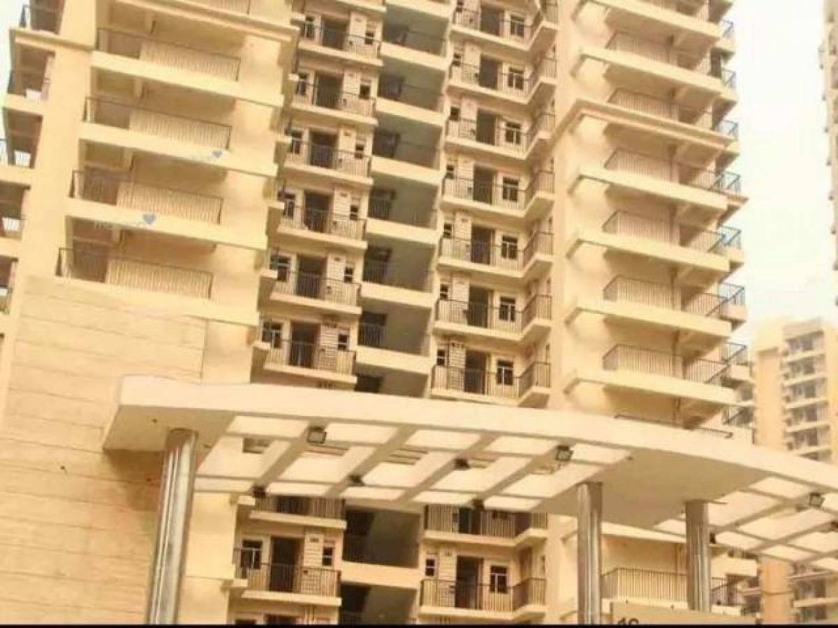 Picture of Home For Sale in Greater Noida, Uttar Pradesh, India