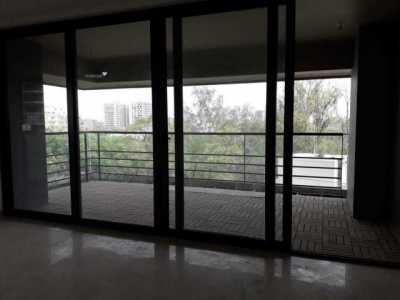 Apartment For Rent in Ahmedabad, India