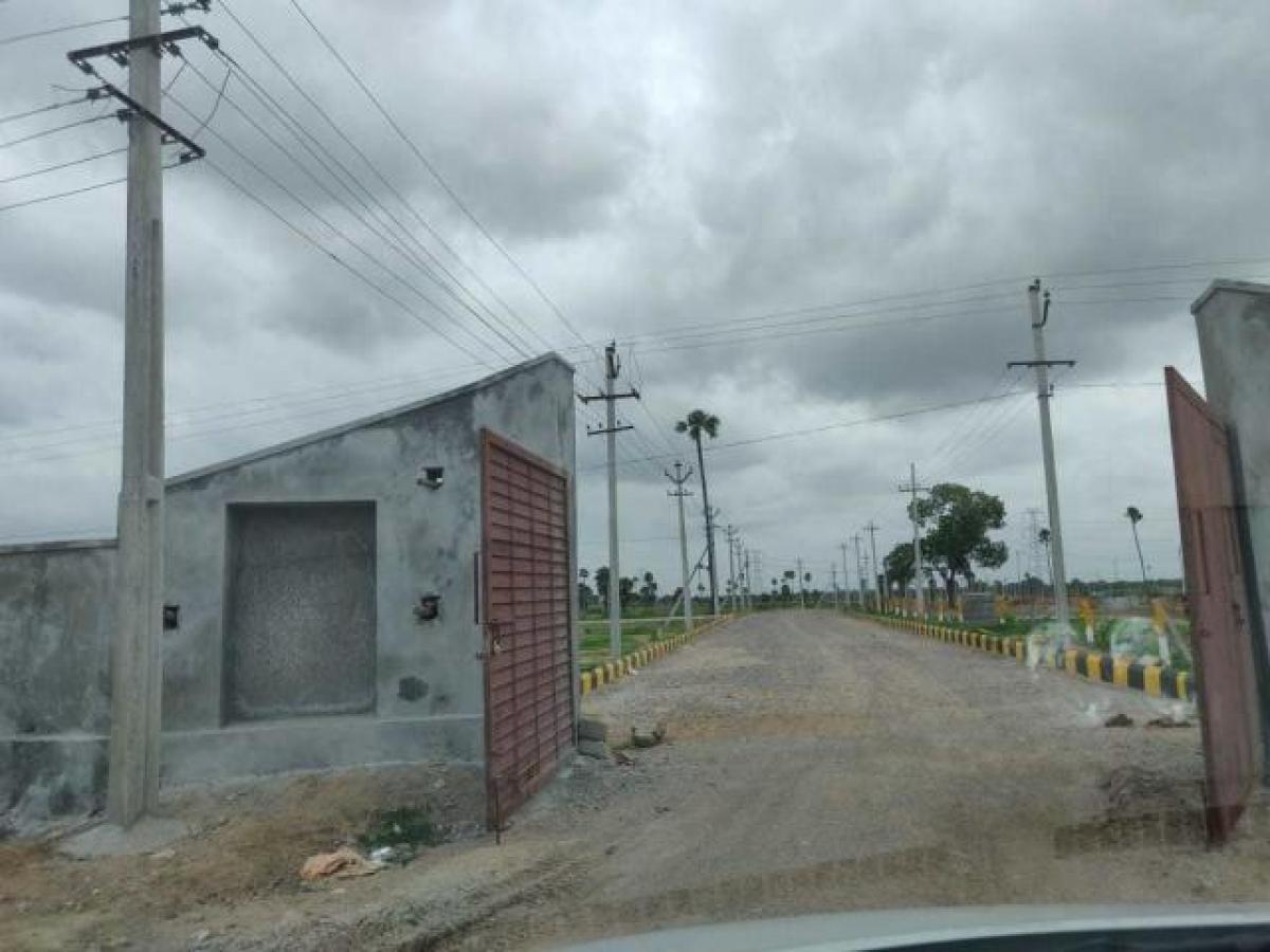 Picture of Residential Land For Sale in Hyderabad, Andhra Pradesh, India