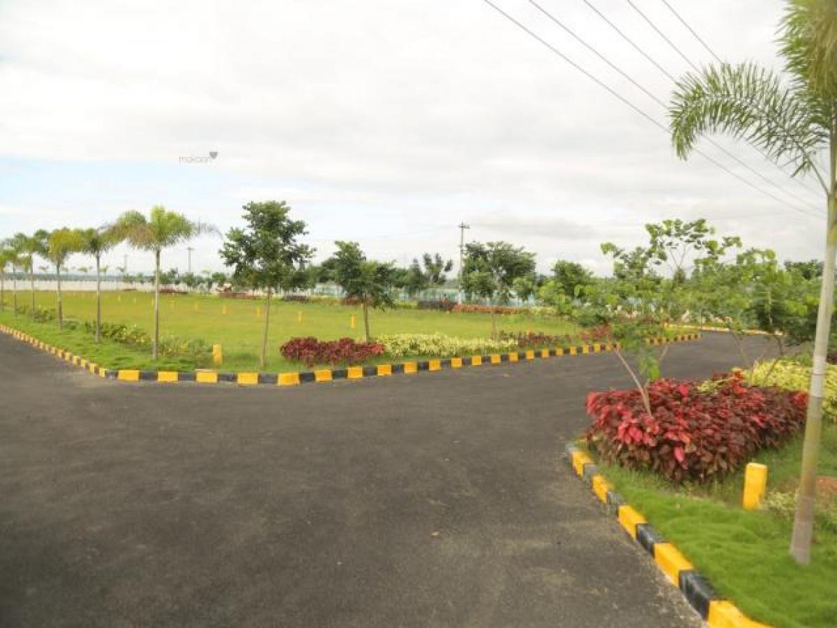 Picture of Residential Land For Sale in Visakhapatnam, Andhra Pradesh, India