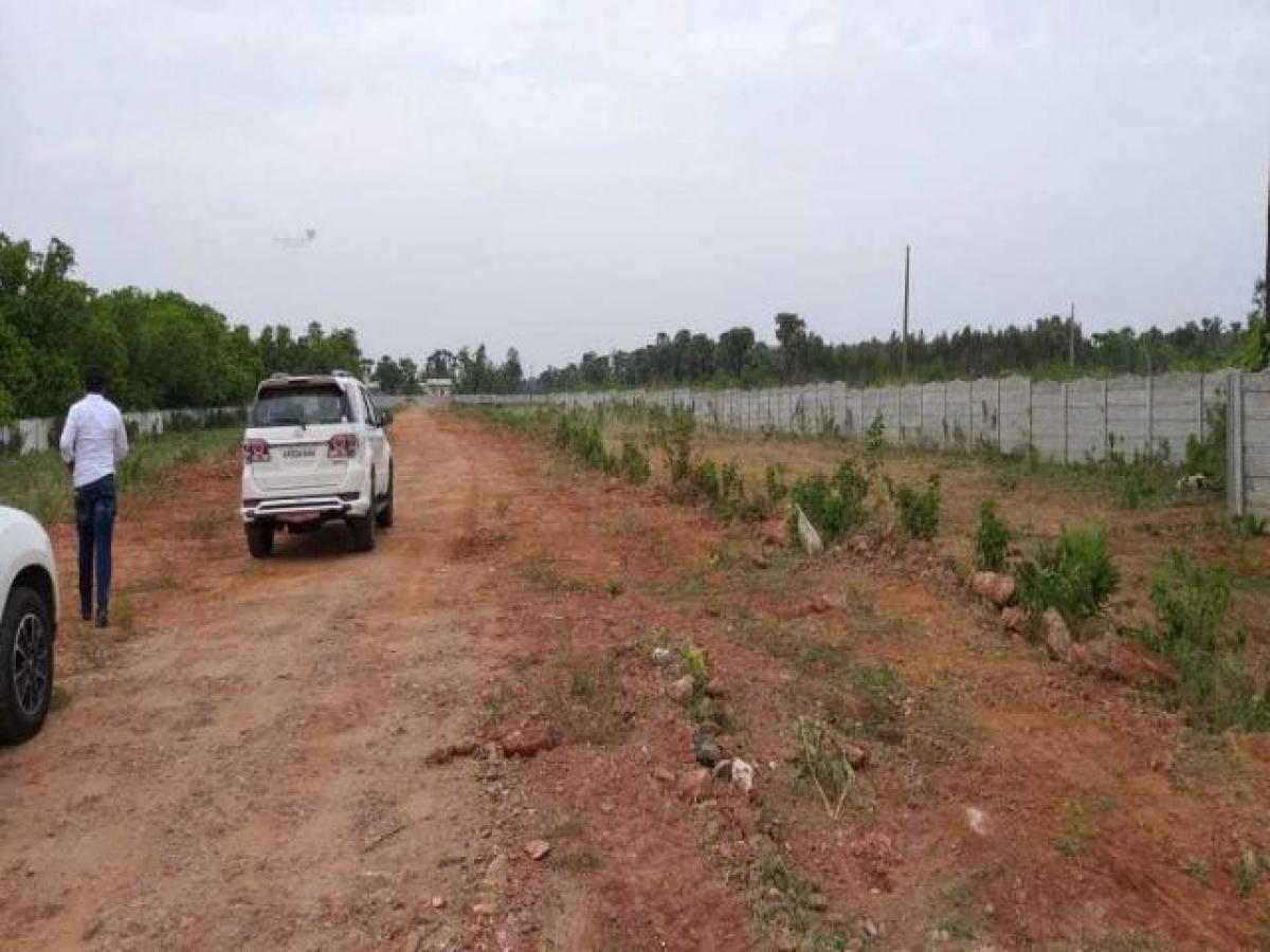 Picture of Residential Land For Sale in Visakhapatnam, Andhra Pradesh, India
