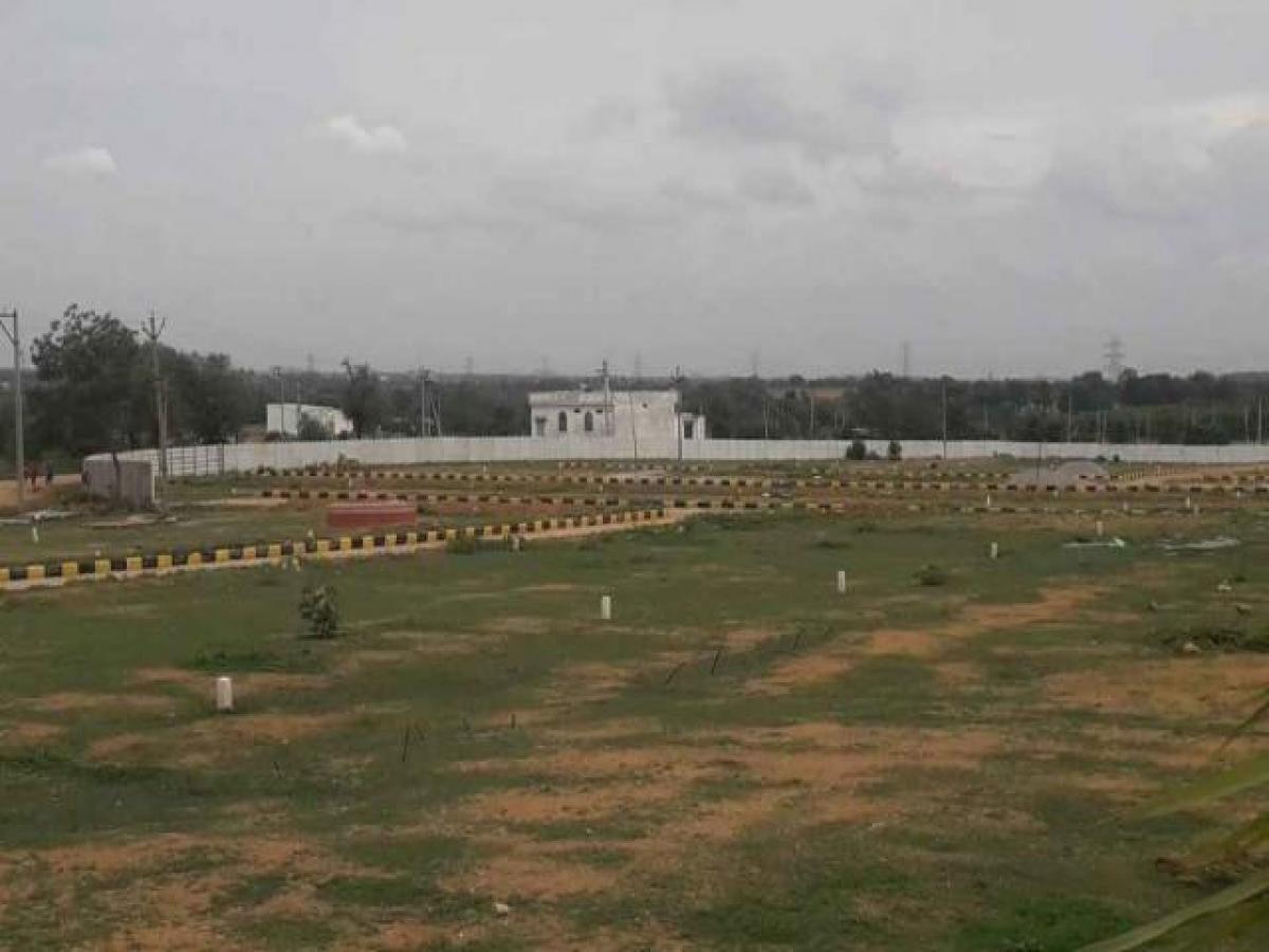 Picture of Residential Land For Sale in Hyderabad, Andhra Pradesh, India