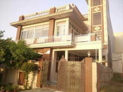 Home For Rent in Greater Noida, India