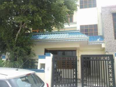 Home For Rent in Greater Noida, India