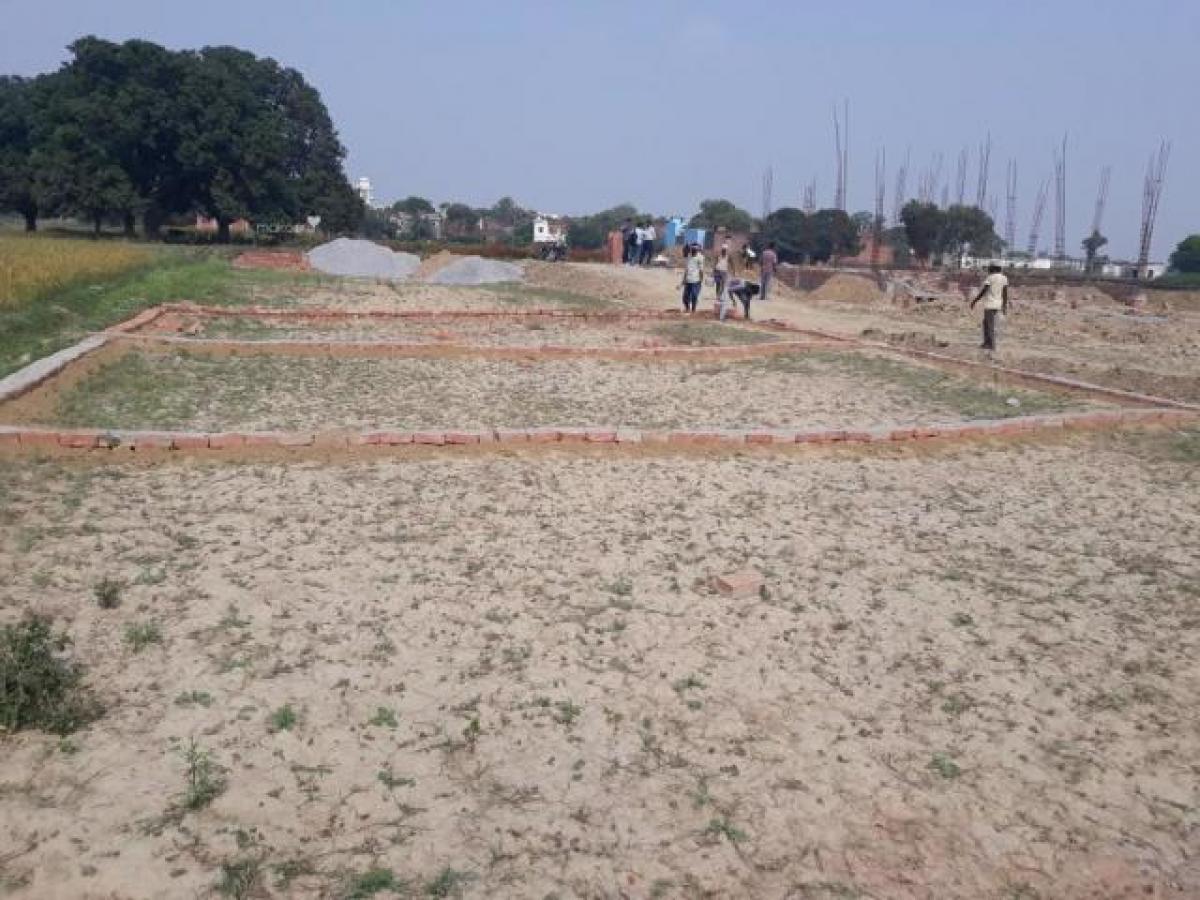 Picture of Residential Land For Sale in Varanasi, Uttar Pradesh, India