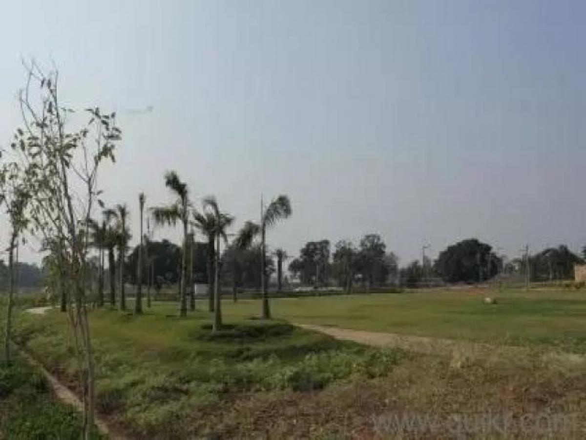 Picture of Residential Land For Sale in Chandigarh, Chandigarh, India