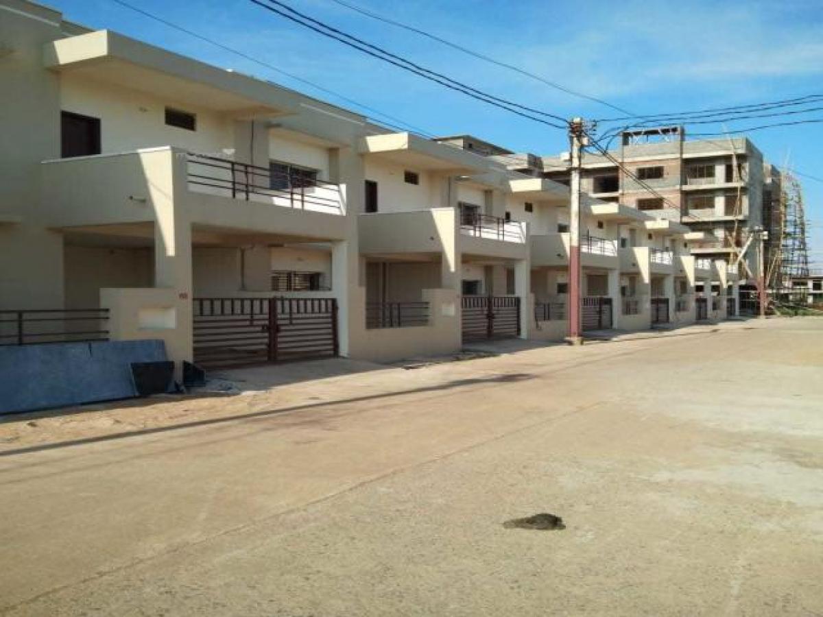 Picture of Home For Sale in Raipur, Chhattisgarh, India