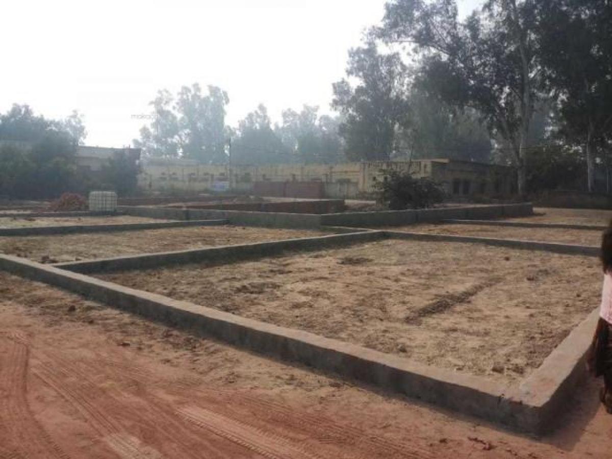 Picture of Residential Land For Sale in Greater Noida, Uttar Pradesh, India