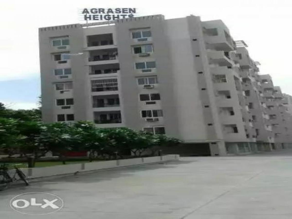 Picture of Home For Sale in Lucknow, Uttar Pradesh, India