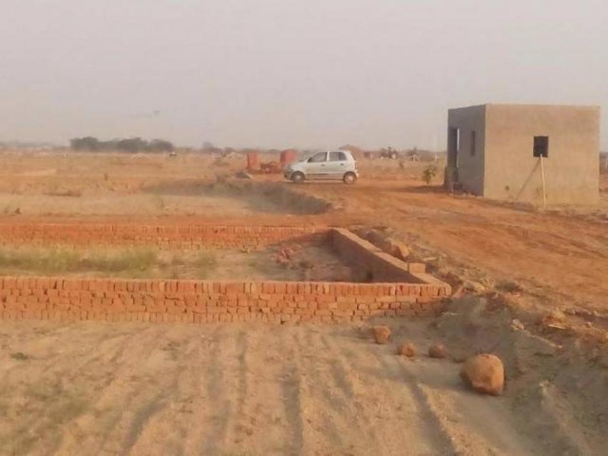 Picture of Residential Land For Sale in Faridabad, Haryana, India