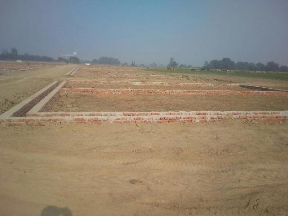 Picture of Residential Land For Sale in Lucknow, Uttar Pradesh, India