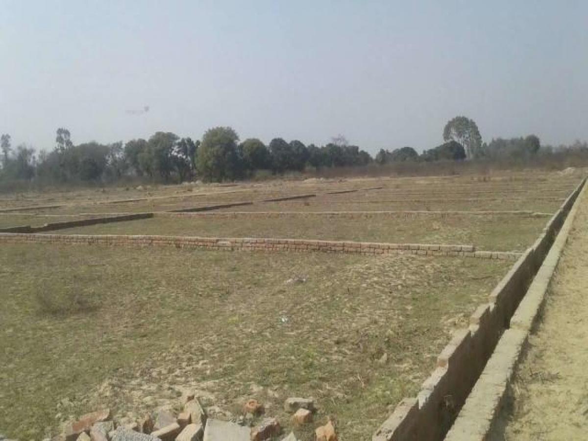 Picture of Residential Land For Sale in Lucknow, Uttar Pradesh, India