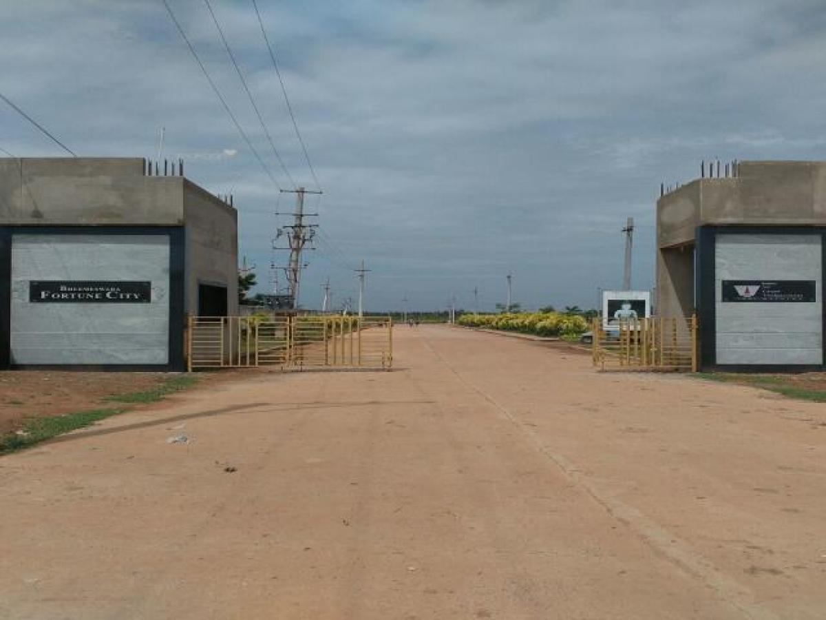 Picture of Residential Land For Sale in Kakinada, Andhra Pradesh, India