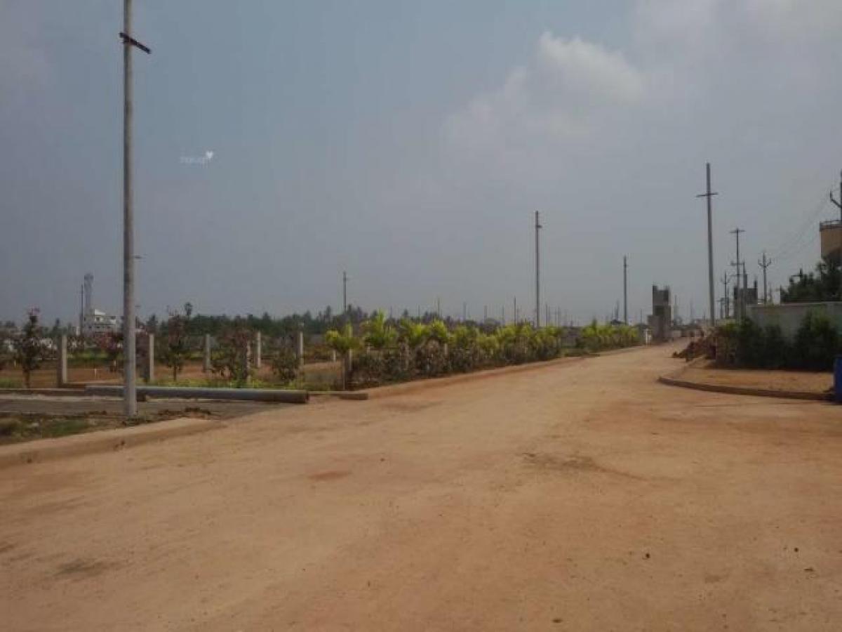 Picture of Residential Land For Sale in Kakinada, Andhra Pradesh, India