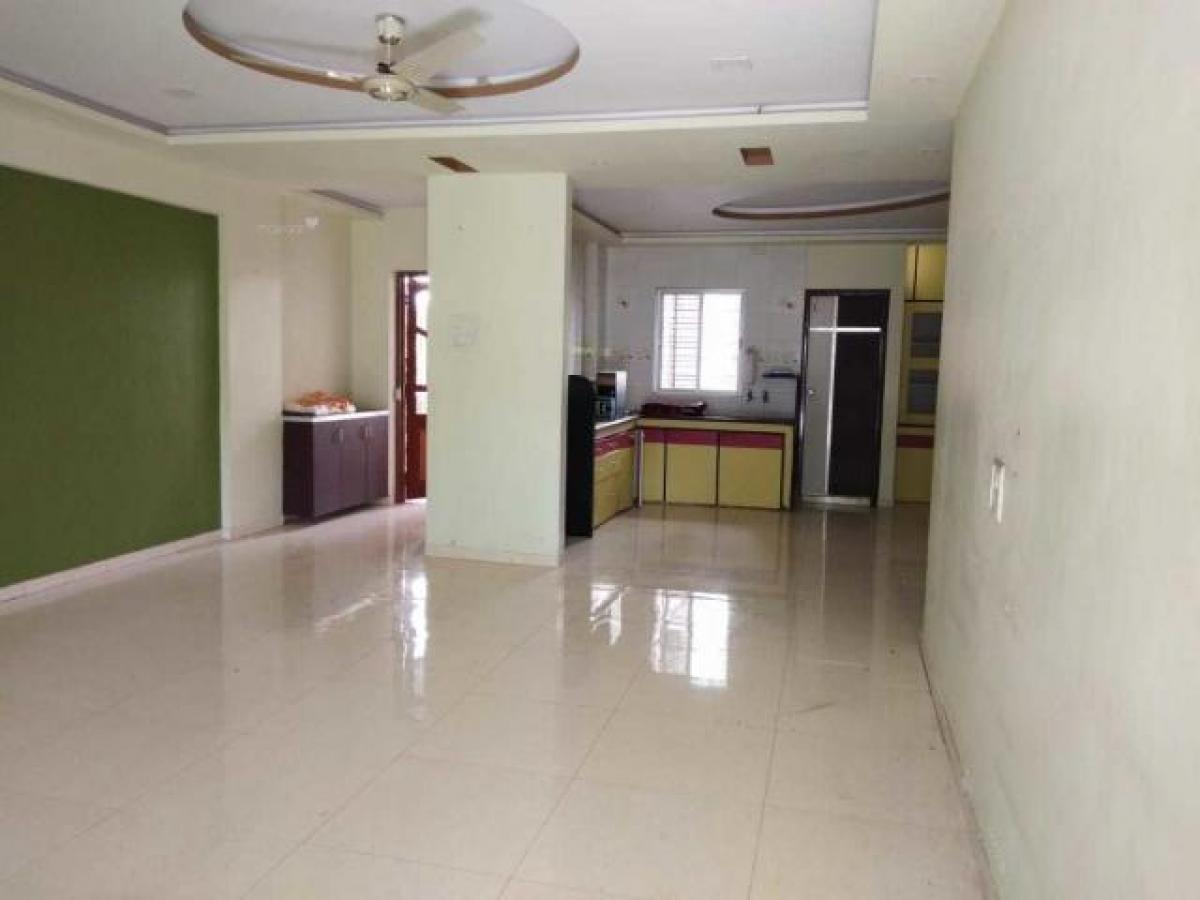 Picture of Apartment For Rent in Vadodara, Gujarat, India