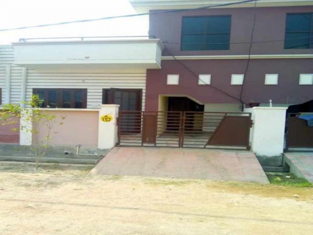 Picture of Home For Sale in Aligarh, Uttar Pradesh, India