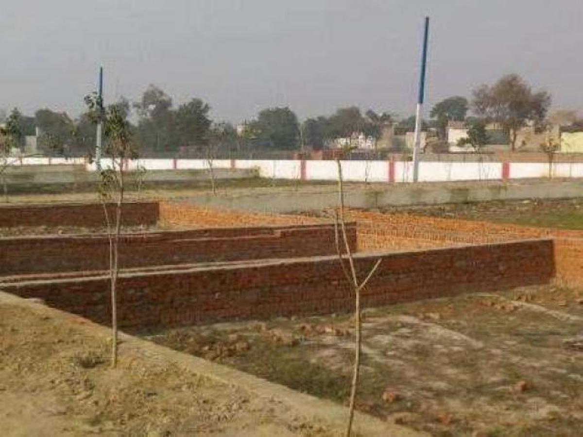 Picture of Residential Land For Sale in Faridabad, Haryana, India