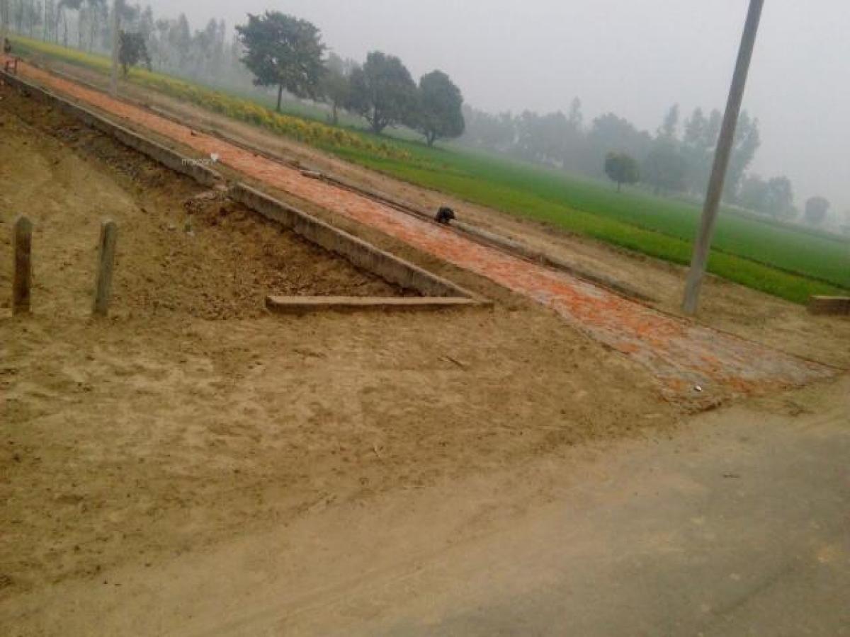 Picture of Residential Land For Sale in Lucknow, Uttar Pradesh, India