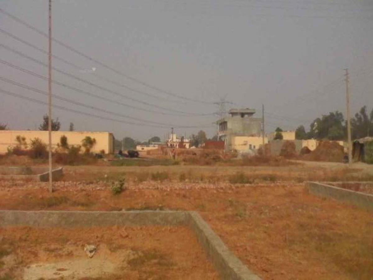 Picture of Residential Land For Sale in Faridabad, Haryana, India