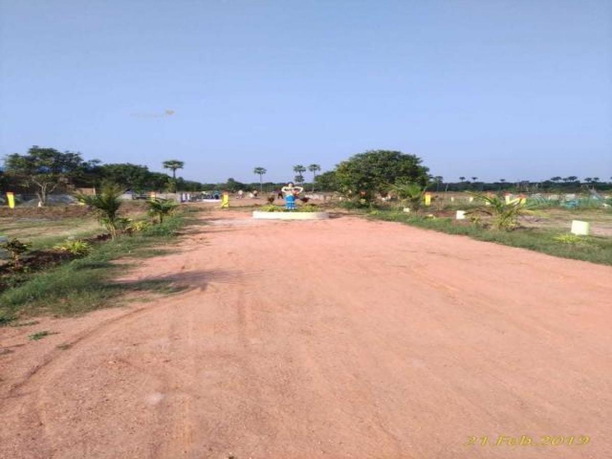 Picture of Residential Land For Sale in Vijayawada, Andhra Pradesh, India