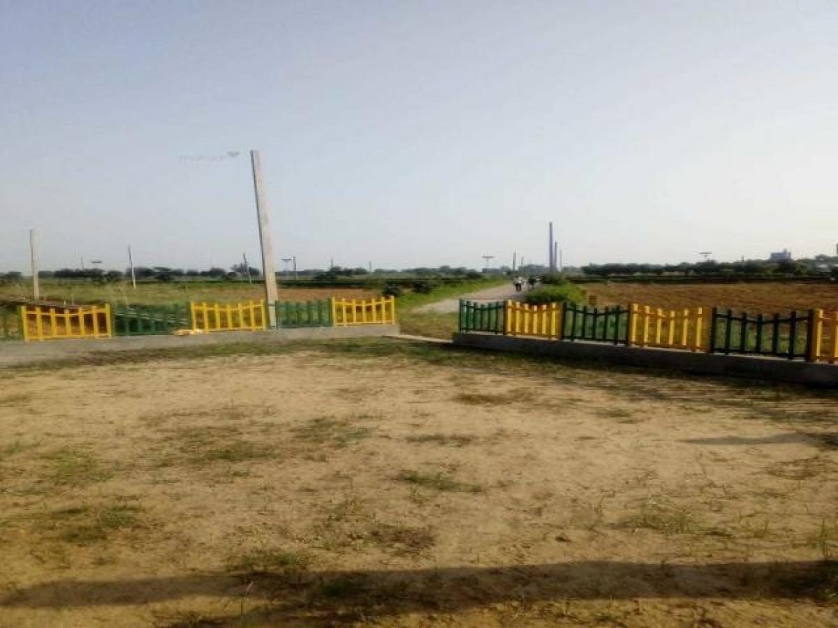 Picture of Residential Land For Sale in Ghaziabad, Uttar Pradesh, India