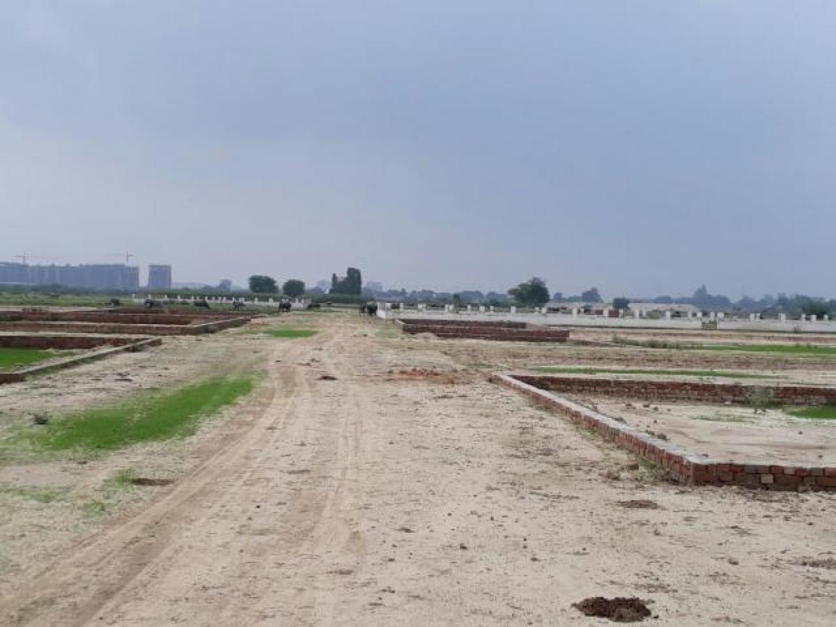 Picture of Residential Land For Sale in Lucknow, Uttar Pradesh, India