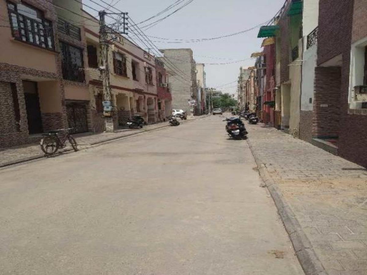 Picture of Home For Sale in Faridabad, Haryana, India